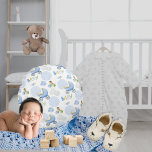 Coussins Ronds Aquarelle bleue Baby Boy Nursery Décor<br><div class="desc">Petit garçon doux, coussin décoratif rond pépinière. Si doux à mélanger et à égaler avec d'autres motifs similaires disponibles dans notre boutique. Les blocs pour bébés, les chariots pour bébés et d'autres articles mignons à faire avec les bébés sont le motif. Parfait pour ce cadeau spécial de douche pour bébé...</div>