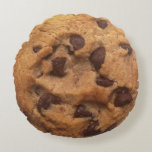 Coussins Ronds Chip chocolat Cookie drôle Look<br><div class="desc">Décorez votre maison avec style avec ce "Chocolat Chip Cookie Funny Look" Coussin Rond Personnalisé. Vous pouvez ajouter votre monogramme,  nom ou texte sur cette conception. C'est facile et amusant.</div>