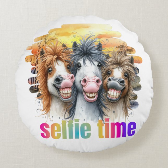 Coussins Ronds Cojines,horse meme – funny horses on a selfie (Devant)