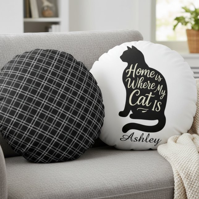 Coussins Ronds Cozy Cat Silhouette – Personalized Pet Lover (Personalized cat silhouette plaid round pillow
)