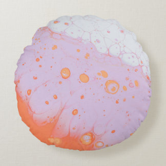 COUSSINS RONDS DÉCHETS D'EAU SUR SURFACE ROUGE