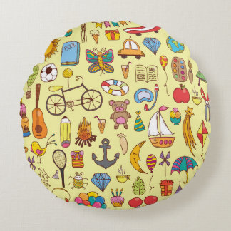 Coussins Ronds Enfants gribouillis à la main : motif vintage.