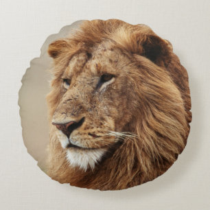 Coussins Ronds Gros plan sur un lion mâle