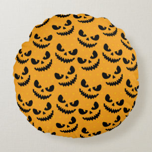 Coussins Ronds Halloween : visages effrayants, style vintage.