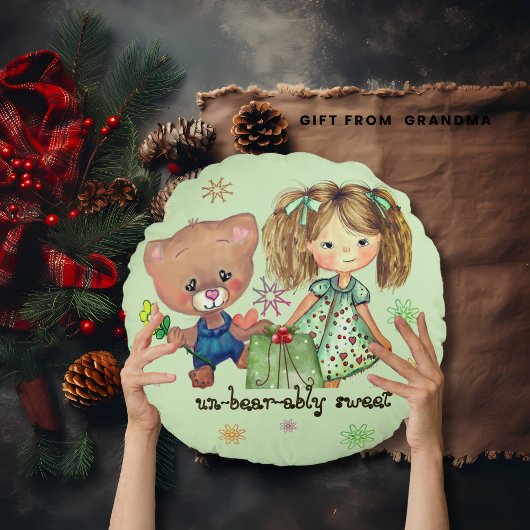 Coussins Ronds Insupportable douce fille et ours en peluche
