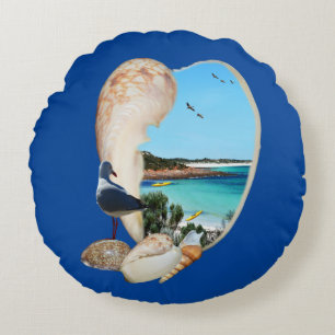 Coussins Ronds La Scène De Plage Dans Un Mur En Coquillages De Pl