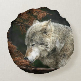 Coussins Ronds Loup à bois contemplatif