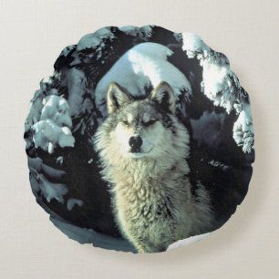 Coussins Ronds Loup dans le cercle de la forêt d'hiver