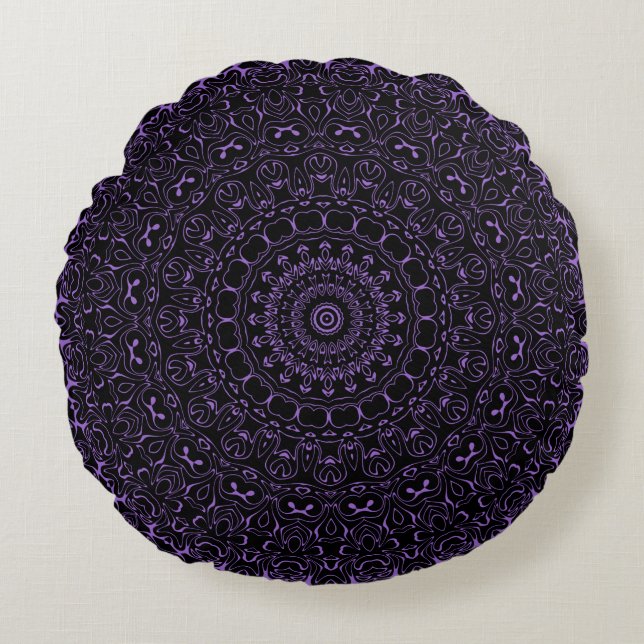 Coussins Ronds Mandala Violet Améthyste avec Symétrie Intriquée (Devant)