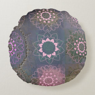 Coussins Ronds Mandalas de Coeur Rose sur Grey Muté