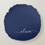Coussins Ronds Monogramme moderne bleu marine et blanc<br><div class="desc">Découvrez notre collection de monogrammes modernes bleu et blanc de la Marine : Élevez votre décor de maison avec notre collection sophistiquée avec un schéma de couleurs bleu marine et blanc contemporain. Chaque pièce est minutieusement conçue pour exsuder l'élégance et le style, parfait pour ajouter une touche de modernité à...</div>