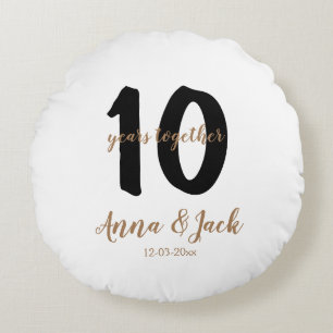 Coussins Ronds personnalisé simple 10 ans anniversaire nom date