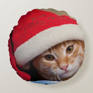 Coussins Ronds Petit chaton dans le casquette rouge de Noël
