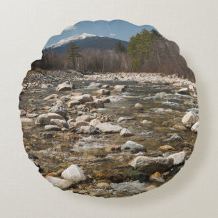 Coussins Ronds Rivière courante avec eau claire coulant wi