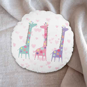 Coussins Ronds Trois mignonnes girafes tachetées sur les coeurs E