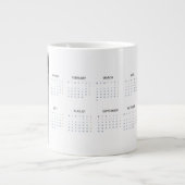 Coutume 2025 Chien Calendrier Mug avec la photo de (Devant)