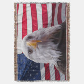 Couverture Aigle à tête blanche et drapeau américain (devant Vertical)