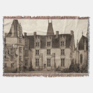 Couverture Beau château français dans des tons de sépia
