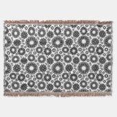 Couverture Boho fleurs Motif floral vectoriel noir et blanc (Devant)