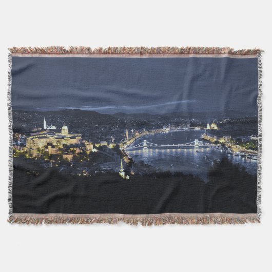 Couverture Budapest, Hongrie À La Blanche De Nuit (Devant)
