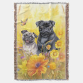 Couverture Carlin noir Fawn Field Jaune Fleur sauvage Amoureu (devant Vertical)