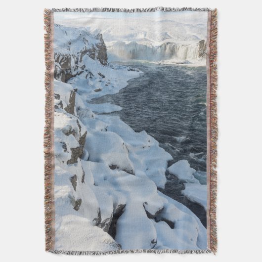 Couverture Cascade de Godafoss recouverte de neige (devant Vertical)
