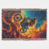 Couverture Cavalier de motocross échappant aux flammes (Devant)