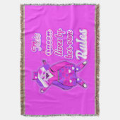 Couverture Cette reine vit selon ses propres règles (devant Vertical)