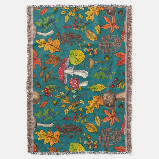 Couverture Champignons d'automne, feuilles, noix et baies sur (devant Vertical)