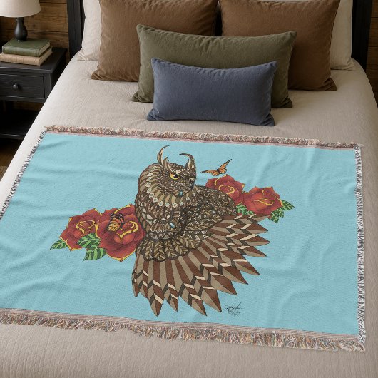 Couverture Chouette décorative marron ornée Roses rouges Bleu