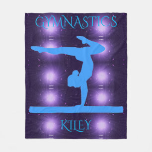 Couverture de gymnastique violet et bleu clair.