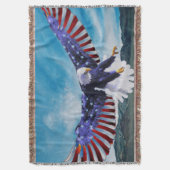Couverture Drapeau américain Aigle volant dans le ciel bleu c (devant Vertical)