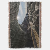 Couverture Éclaircissement à l'entrée de la grotte de glace (devant Vertical)