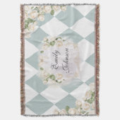 Couverture Élégant Monogramme Roses Blanches Feuilles Vertes  (devant Vertical)
