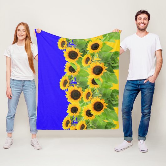 Couverture en polaire avec tournesols (En situation)