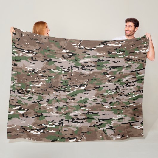couverture en polaire camouflage (En situation)