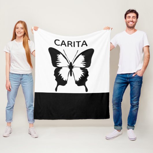 Couverture en polaire papillon personnalisée (En situation)