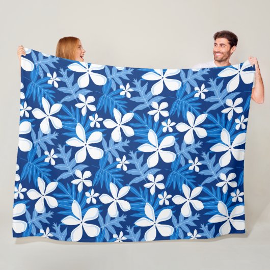 Couverture en polaire TIARE (BLEU) (En situation)
