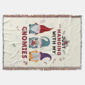 Couverture Famille Gnome De Noël Qui Se Pose Avec Des Gnomies (Devant)