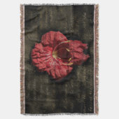 Couverture Fleur rouge sur texte grunge (devant Vertical)