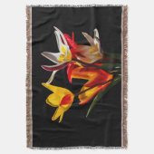 Couverture Fleurs de tulipe contre arrière - plan noir (devant Vertical)