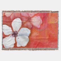 Fleurs et perles peintes