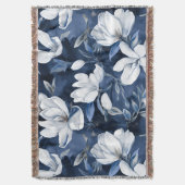 Couverture Fleurs Magnolia Blanches, Arrière - plan Bleu (devant Vertical)