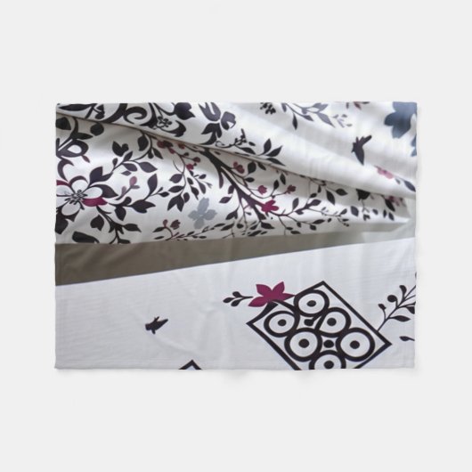 Couverture florale blanche noire (Devant (Horizontal))