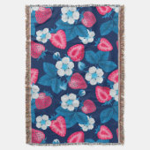 Couverture Fraises roses sur bleu (devant Vertical)