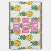 Couverture Good Vibes Pineapples Motif d'été (devant Vertical)