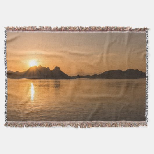 Couverture Île de Komodo au coucher du soleil (Devant)