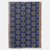 Couverture Initiale Un Motif classique damassé d'or (devant Vertical)