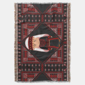 Couverture jolie fille palestinienne Broderie rouge tatreez (devant Vertical)