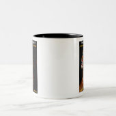 couverture Juillet 2021 2-Tone Coffee Mug femme af (Centre)